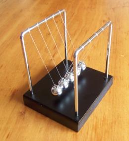 Newtons-Cradle.jpeg