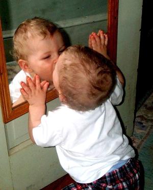 Mirror-baby-kiss.jpg